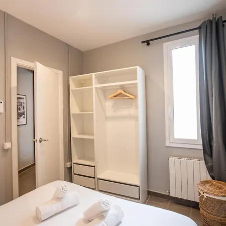 アパート 33mal1082- Big 2br Near Sagrada Familia